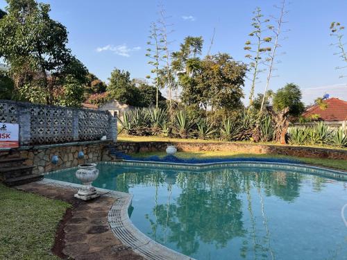 Mutare Manor : The Upstairs - 2307
