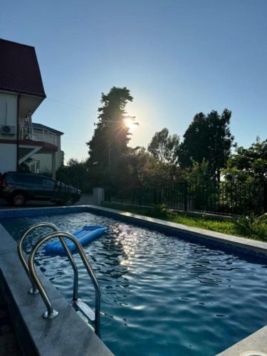 Piscina en o cerca de sea side