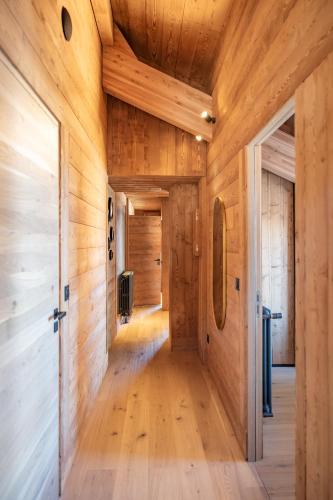 Alpe d'Huez Houses - Chateau Noir - Grand standing pour 4 ou 5, Sauna, Fitness, Babyfoot photo 3