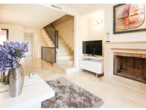 Cabopino stunning 4bedroom frontline golf house