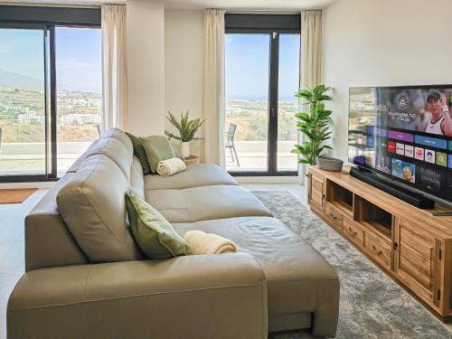 Penthouse with hot tub located close to Selwo