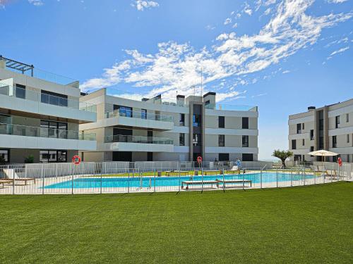 Penthouse with hot tub located close to Selwo