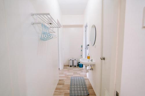 Un baño de Royal Oceancrest Eleanor suites