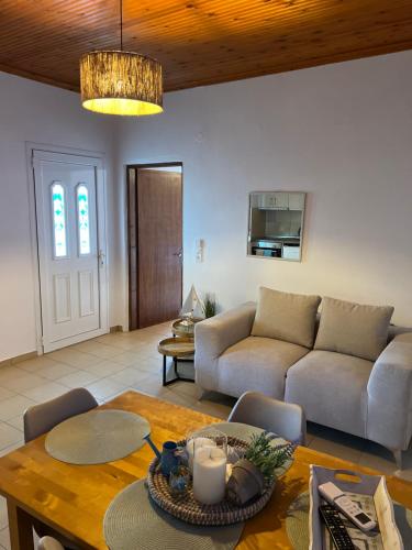 Ruang duduk di Seaview serenity