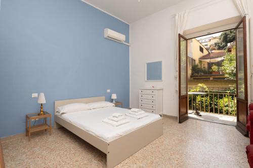 Spacious Oltrarno Apartment with Private Garden