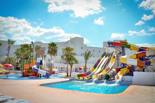 Piscina di Blumar Resort & Spa o nelle vicinanze