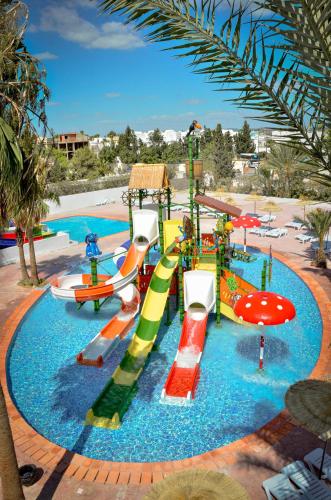 Piscina di Blumar Resort & Spa o nelle vicinanze