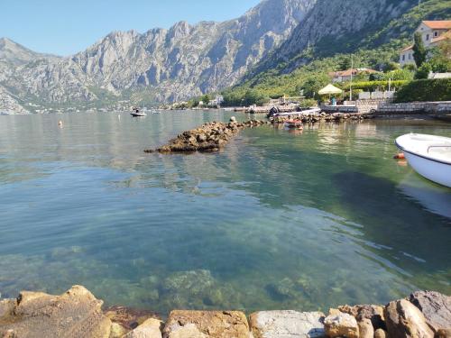 Φυσικό τοπίο κοντά σε αυτό το δωμάτιο σε οικογενειακή κατοικία