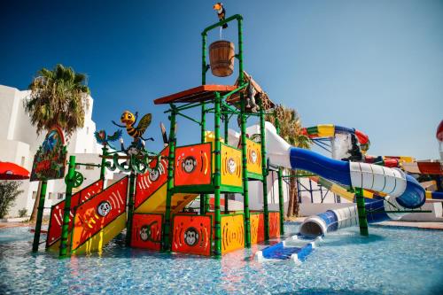 Piscina di Blumar Resort & Spa o nelle vicinanze