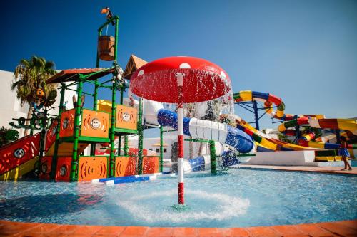 Piscina di Blumar Resort & Spa o nelle vicinanze