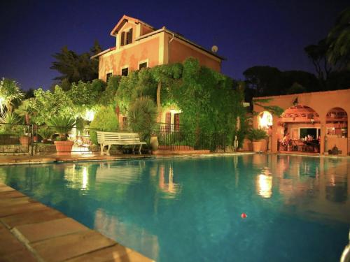 Mansion in Fréjus with Private Pool