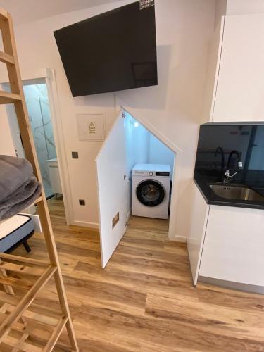 Modern Studio Flat in Machico