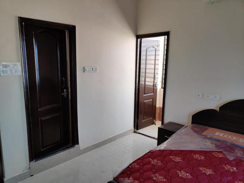 Imagen de la galería de HS Royal Apartment For Families, en Hyderabad