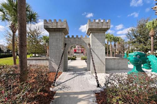 3 Bedroom Condo with Water Park & Fantastic Pool only Minutes To Walt Disney World's Front Gate!!! photo 42