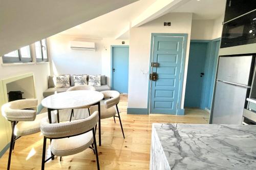 RS3 Stay like a local! Cosy & Modern Apartment with AC! Very Central