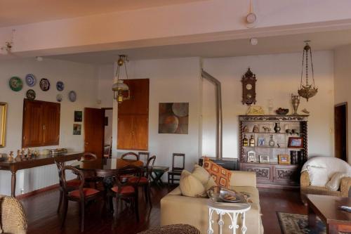 Ruang duduk di Casa en Ascochinga privado