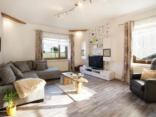 TV a/nebo společenská místnost v ubytování Charming Retreat, Ballenstedt
