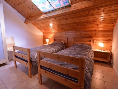 Ένα ή περισσότερα κρεβάτια σε δωμάτιο στο Holiday Home in Recht with Garden