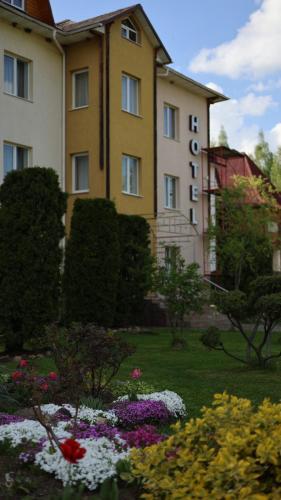 Taman di luar Маєток Сокільське