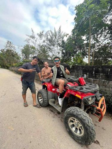 Huéspedes de ปัวเดอะมูน