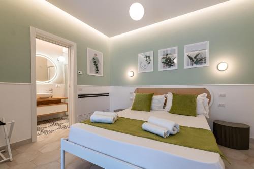 Magical Botanic-Garden Apartments
