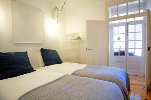 BH4E Spacious 3-Bedroom Apartment with Natural Light & Stunning Views in Bairro Alto!