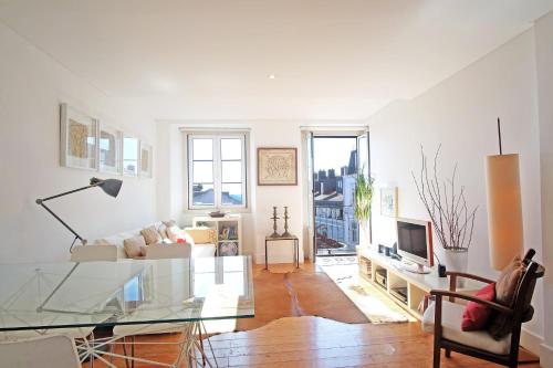 DPJ Comfort & Light in Lisbon Downtown! With a Stunning City View!