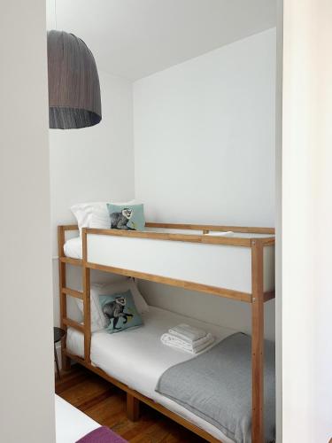 B2 Beautiful SUNNY loft BAIRRO ALTO - BICA