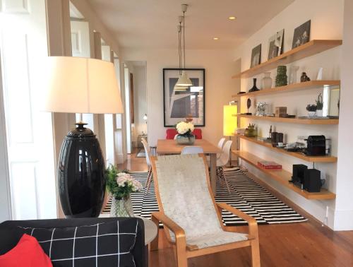 B2 Beautiful SUNNY loft BAIRRO ALTO - BICA