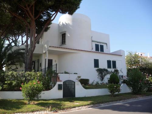 VM Relax Beautiful villa with pool! VILAMOURA!