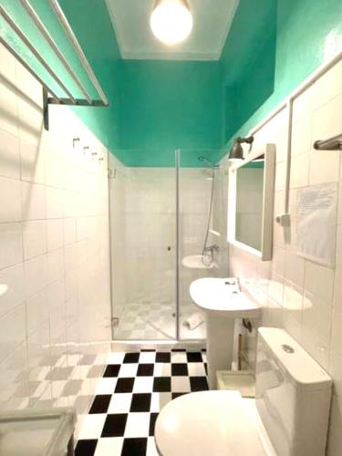 BH1 4BR in Heart of Bohemian Bairro Alto