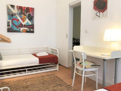 SJ1E Heart of BAIXA with NEW A/C Spacious Friendly