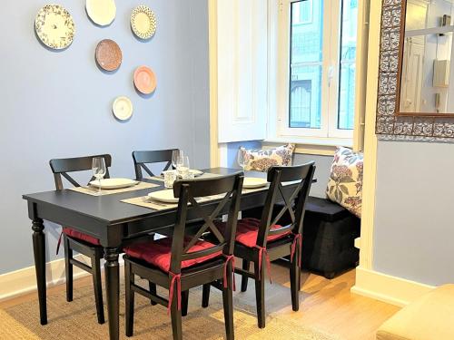 MC Newly Renovated Apartment! Romantic Stay in Trendy Príncipe Real - Lisbon Downtown
