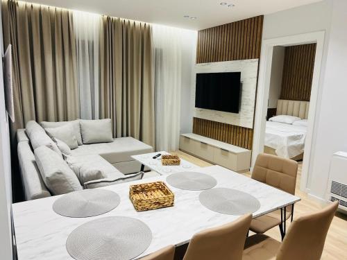 Emily beach apartment