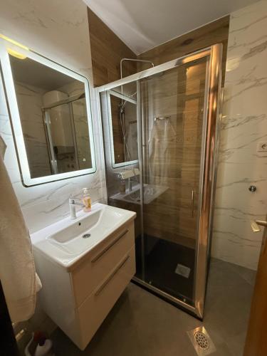 Bilik mandi di Center Apartment 2 Sisak