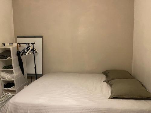 Beautiful chic studio with ultra-fast wifi