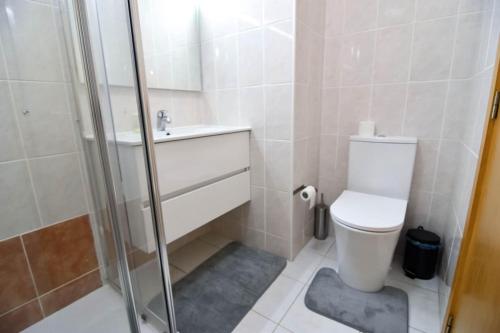 Bilik mandi di Cc Rooms Porto Quarto