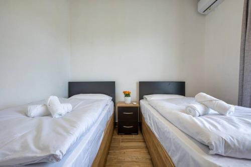 Modern Apartments W Balcony - Valletta Viewsにあるベッド