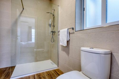 Modern Apartments W Balcony - Valletta Viewsにあるバスルーム