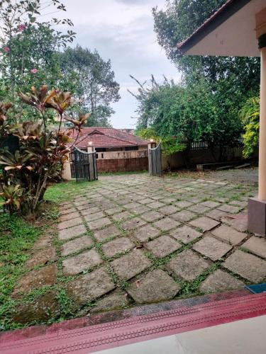Сад в starhive homstay kalpatta