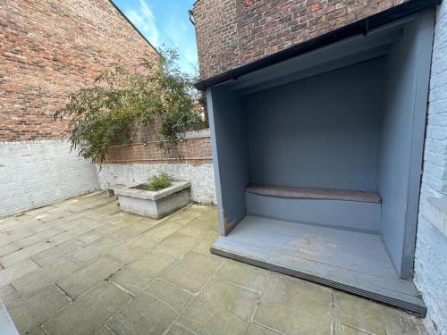 The LFC Red House - Spacious House With 5 Bedrooms, 2 Bathrooms, Street Parking And 1 Minute From The Stadium photo 21