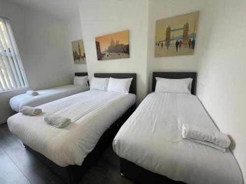 The LFC Red House - Spacious House With 5 Bedrooms, 2 Bathrooms, Street Parking And 1 Minute From The Stadium photo 27