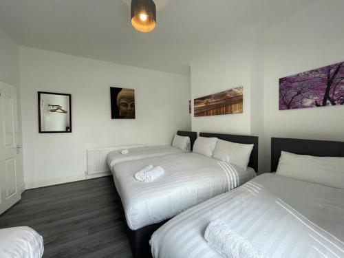 The LFC Red House - Spacious House With 5 Bedrooms, 2 Bathrooms, Street Parking And 1 Minute From The Stadium photo 28