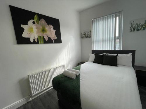 The LFC Red House - Spacious House With 5 Bedrooms, 2 Bathrooms, Street Parking And 1 Minute From The Stadium photo 29