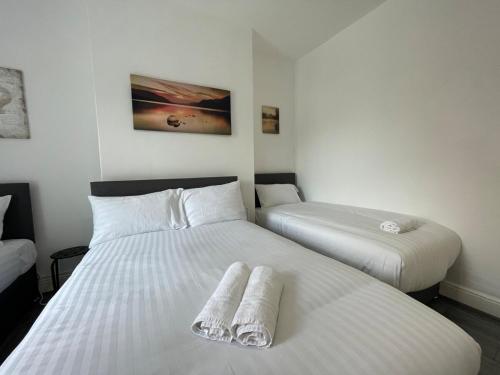 The LFC Red House - Spacious House With 5 Bedrooms, 2 Bathrooms, Street Parking And 1 Minute From The Stadium photo 33