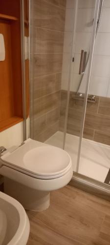 Ένα μπάνιο στο Appartamento Artuik Marilleva 1400