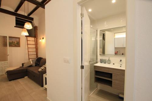 Modernist house in Cabanyal