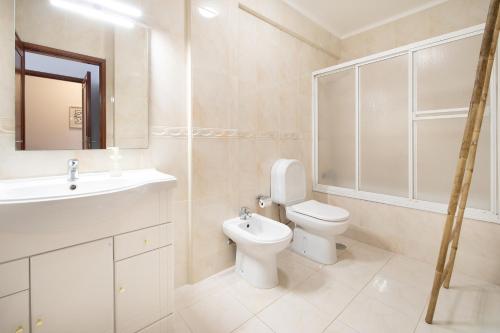 Photo de la galerie de l'établissement Cozy Traveller Apartment, à Aveiro