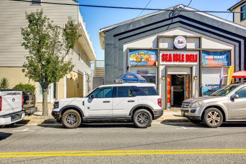Фотография из галереи 1 Block to Beach Sea Isle City Retreat with Patio! в городе Си-Айл-Сити