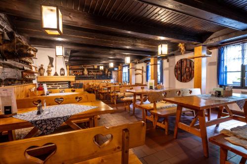 Εστιατόριο ή άλλο μέρος για φαγητό στο Hotel Tanecnica